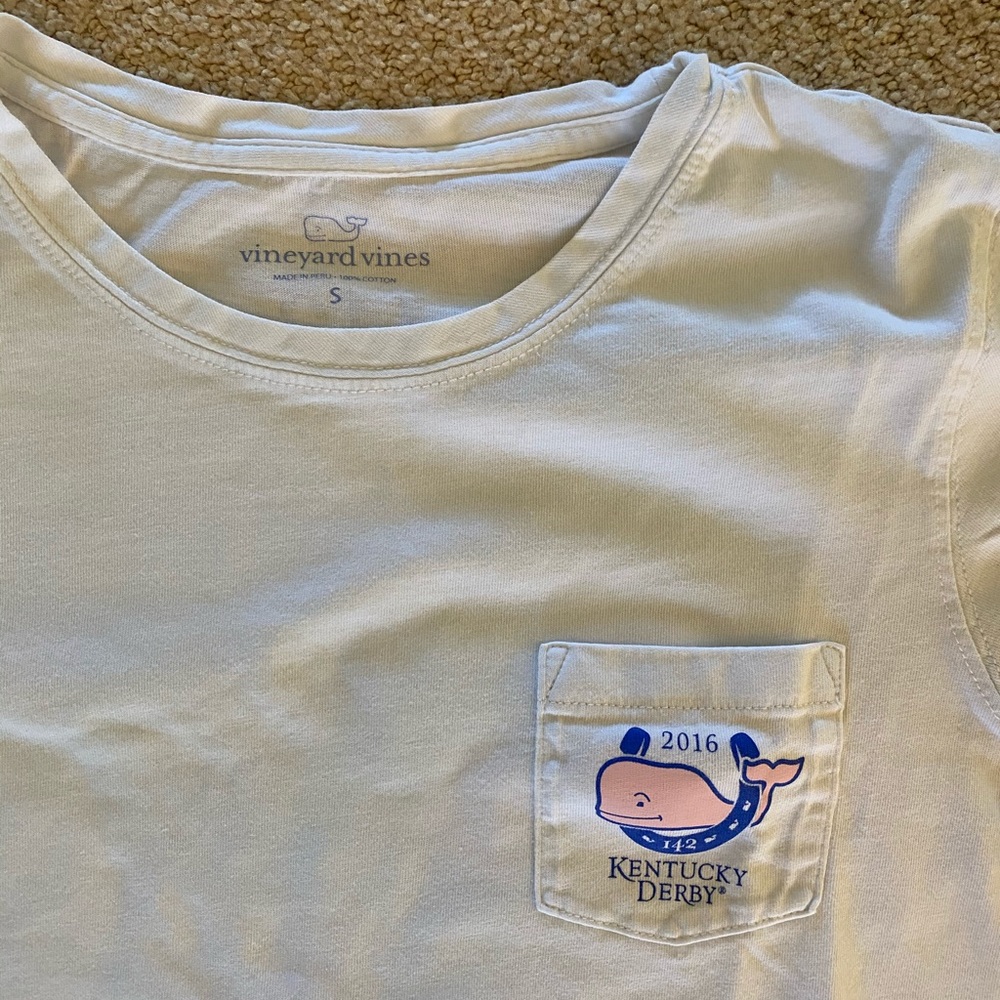White Vineyard Vines Tee